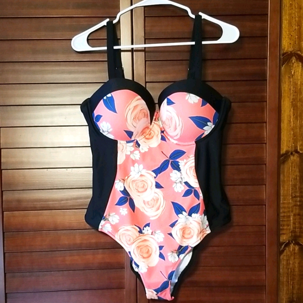 Swimsuit 1x (16)
